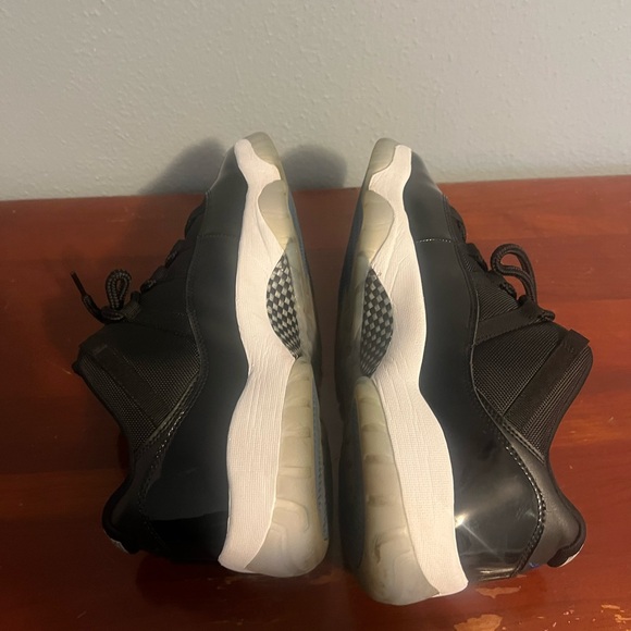 Jordan Black and White Athletic Shoes Air Jordan 11 Retro Space Jam - Picture 6 of 10